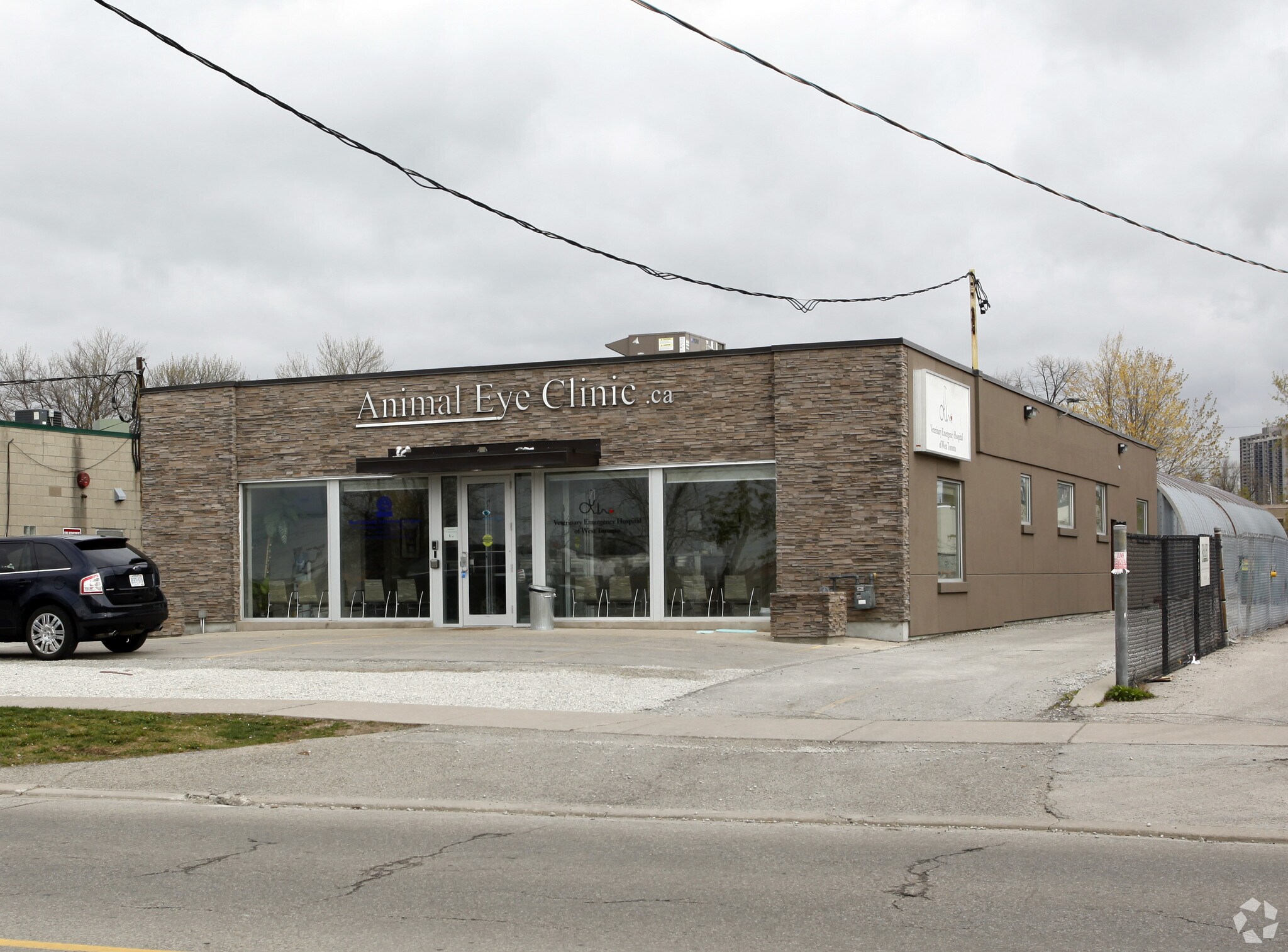 150 Norseman St, Toronto, ON à louer Photo principale– Image 1 sur 3