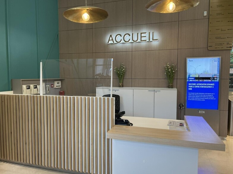 42 Boulevard De La Libération, Saint-Denis à louer - Hall d’entrée – Image 3 sur 9