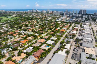 Plus de détails pour 2648 NE 32nd St, Fort Lauderdale, FL - Hôtellerie à vendre