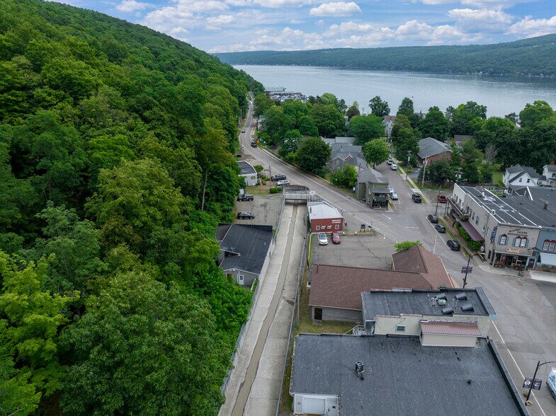 54 Pulteney St, Hammondsport, NY à vendre - Photo de l’immeuble – Image 3 sur 14