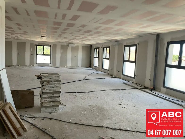 Bureau dans Corneilla-la-Rivière à louer - Photo intérieure – Image 2 sur 4