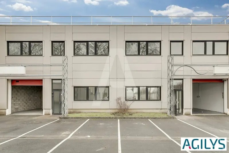 11 Rue Gustave Madiot, Bondoufle à louer Photo de l’immeuble– Image 1 sur 8