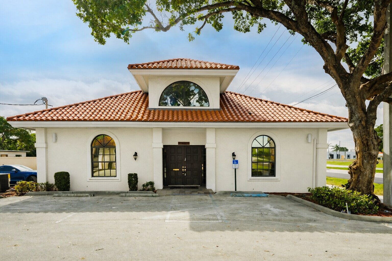 2120 N Dixie Hwy, Boca Raton, FL à louer Photo de l’immeuble– Image 1 sur 26