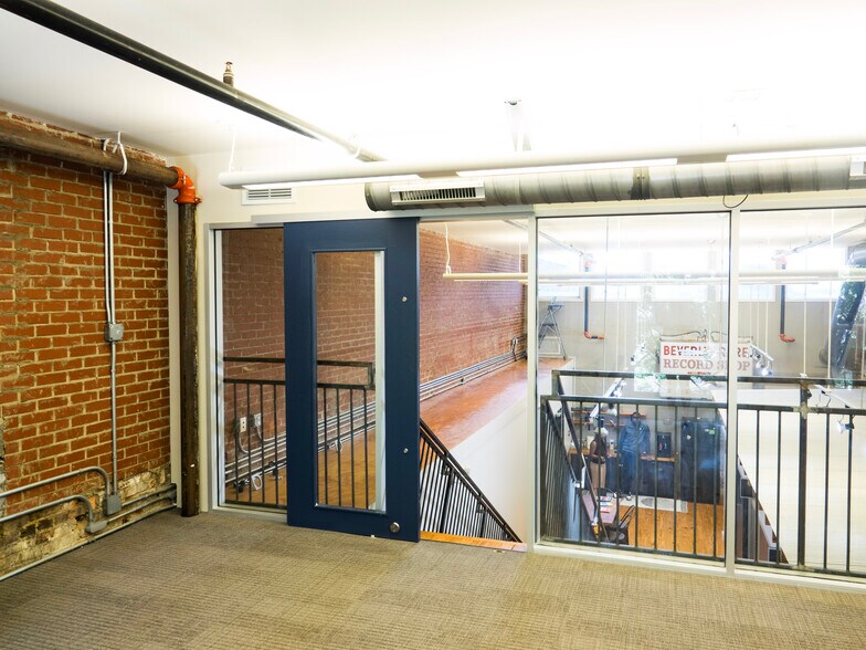 213 Fayetteville St, Raleigh, NC à louer - Photo de l’immeuble – Image 3 sur 29
