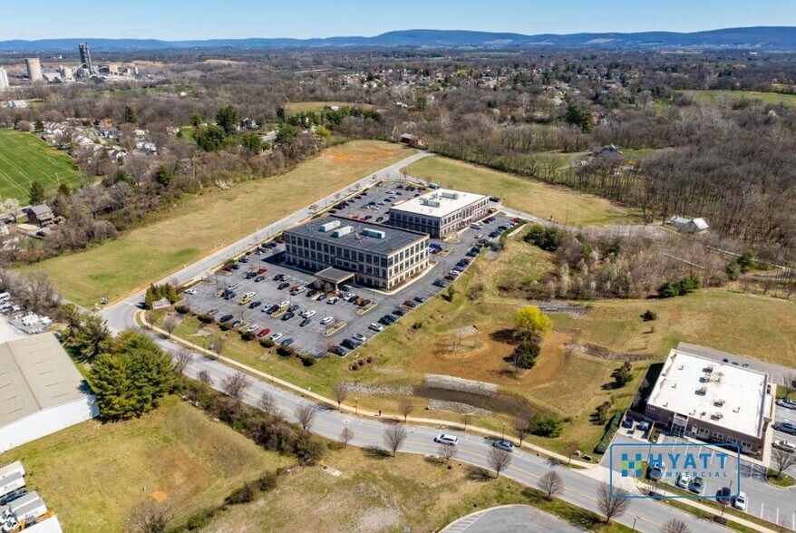 1190 Imperial Dr, Hagerstown, MD à vendre - Photo de l’immeuble – Image 3 sur 12