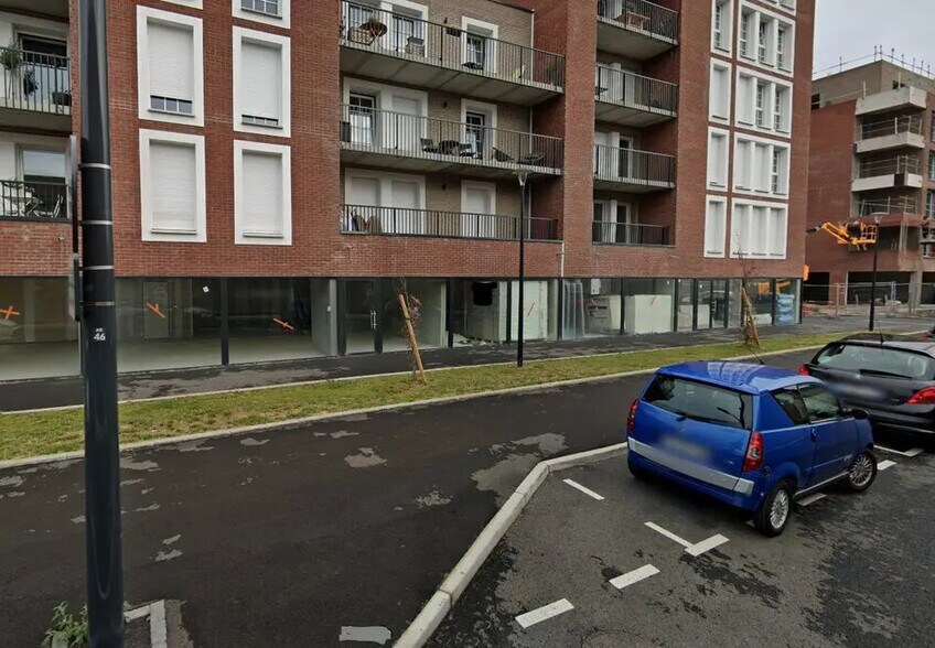 Local commercial dans Lens à vendre - Photo de l’immeuble – Image 1 sur 11