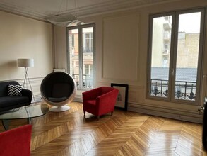 Bureau dans Paris à louer Photo intérieure– Image 2 sur 14