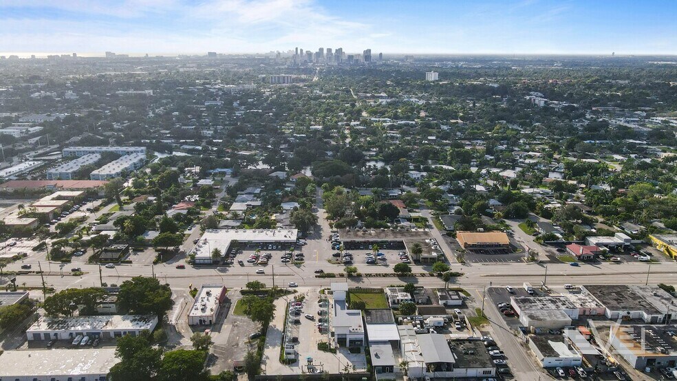 400-420 E Oakland Park Blvd, Oakland Park, FL à louer - Photo de l’immeuble – Image 2 sur 2