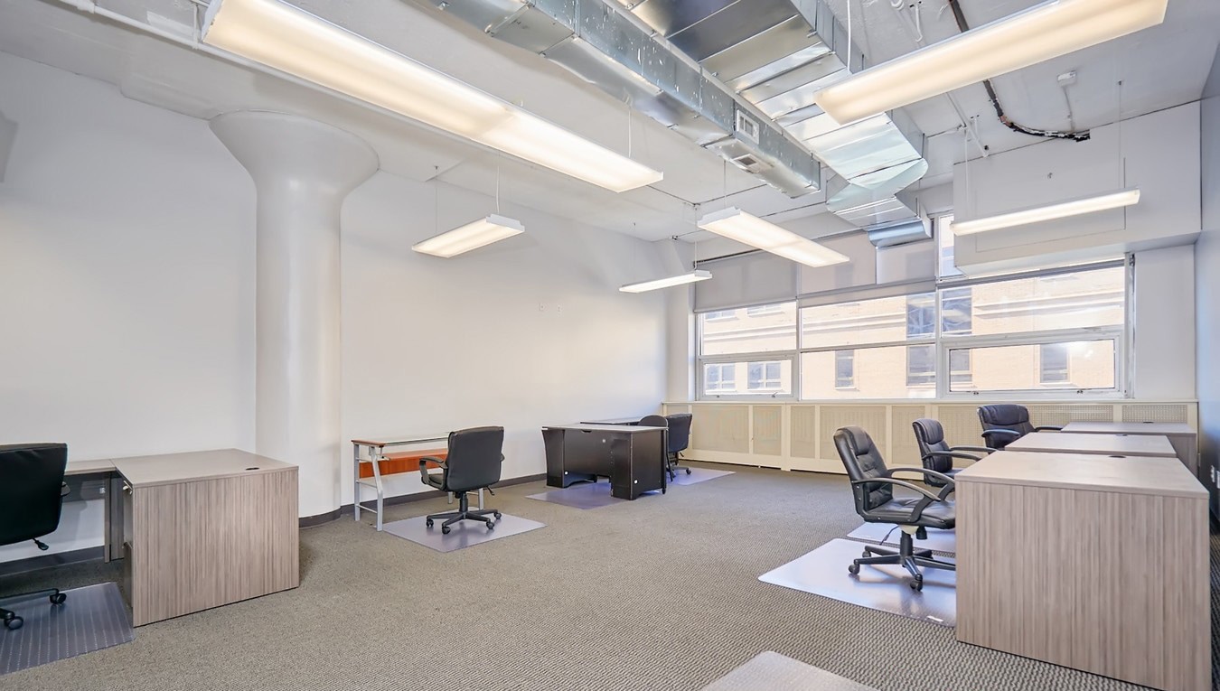 3611 14th Ave, Brooklyn, NY à louer Photo intérieure– Image 1 sur 14