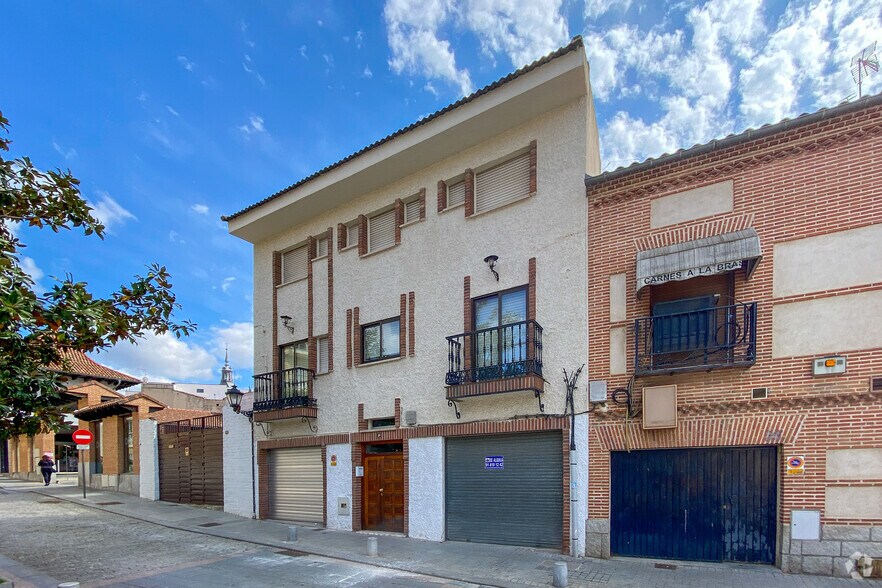 Calle Bernardino Beotas, Navalcarnero, Madrid à louer - Photo de l’immeuble – Image 2 sur 2