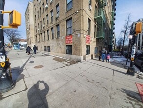 2080-2090 Grand Concourse, Bronx, NY à louer Photo intérieure– Image 1 sur 16