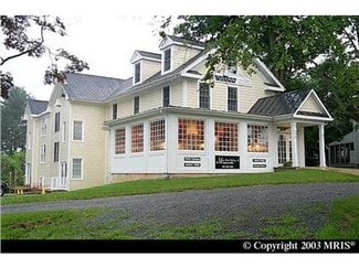 Plus de détails pour 170 W Main St, Purcellville, VA - Bureau à louer