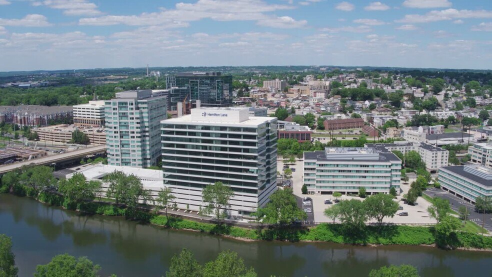 110 Washington St, Conshohocken, PA à louer - Vidéo sur l’annonce professionnelle – Image 2 sur 12