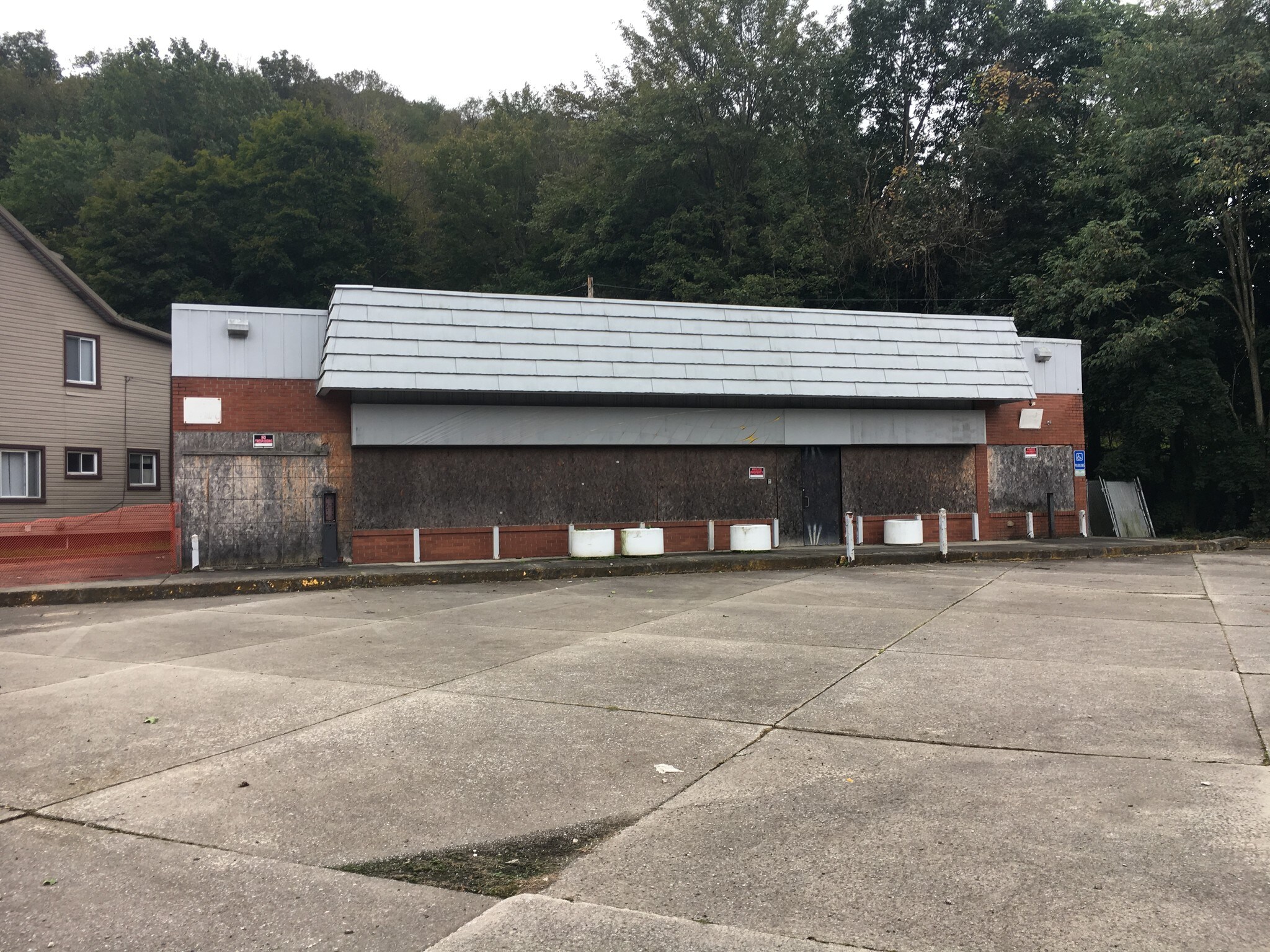 942 Bedford St, Johnstown, PA à vendre Autre– Image 1 sur 7