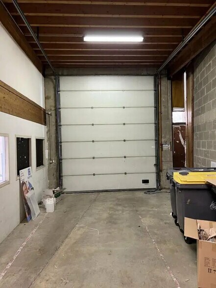 Local d’activités dans Goussainville à louer - Photo intérieure – Image 3 sur 7