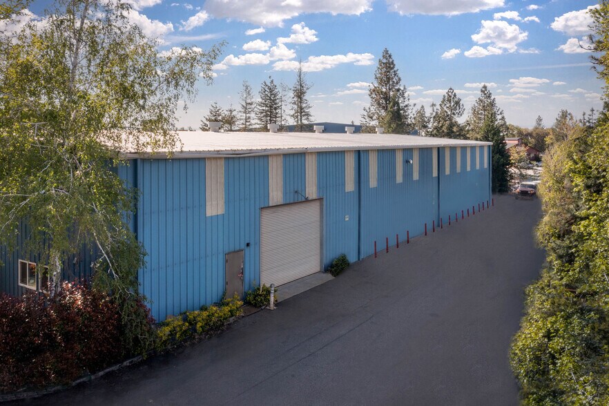 12807 Loma Rica Dr, Grass Valley, CA à vendre - Photo de l’immeuble – Image 1 sur 21