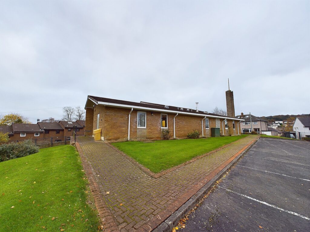 4 Upper Bourtree Dr, Rutherglen à louer Photo de l’immeuble– Image 1 sur 5