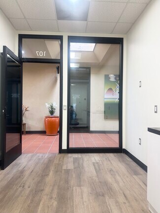 Plus de détails pour 241 N Maclay Ave, San Fernando, CA - Local commercial à louer