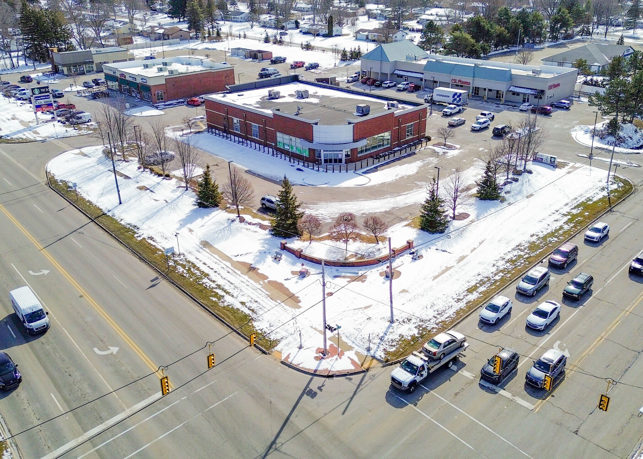 1020-1040 E Hill Rd, Grand Blanc, MI à louer Photo principale– Image 1 sur 7