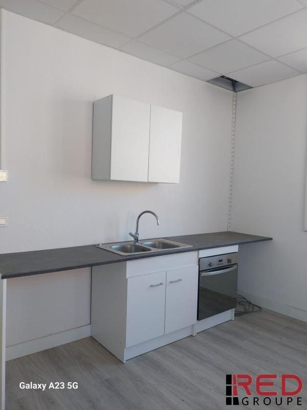 Plus de détails pour Marseille, Marseille - Bureau à vendre