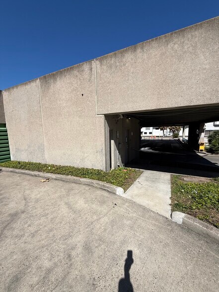 401-417 N Mesquite St, Corpus Christi, TX à louer - Photo de l’immeuble – Image 3 sur 9