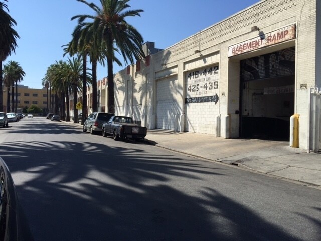 425-439 E 20th St, Los Angeles, CA à louer - Photo de l’immeuble – Image 2 sur 6