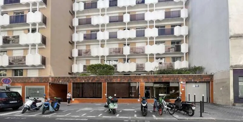 Local commercial dans Paris à louer - Photo de l’immeuble – Image 2 sur 14