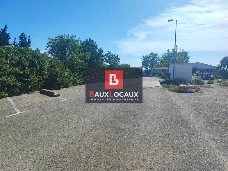 3 Rue Du Mérinos, Saint-Martin-de-Crau à vendre - Photo de l’immeuble – Image 2 sur 4