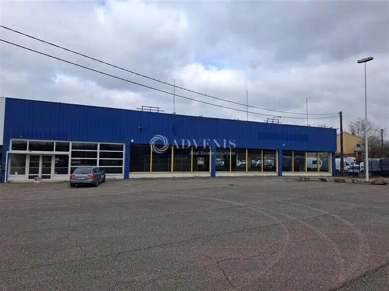 Local commercial dans Bois-de-Haye à louer - Photo de l’immeuble – Image 2 sur 8