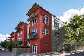 Plus de détails pour 1601 E 5th St, Austin, TX - Bureau/Local commercial à louer