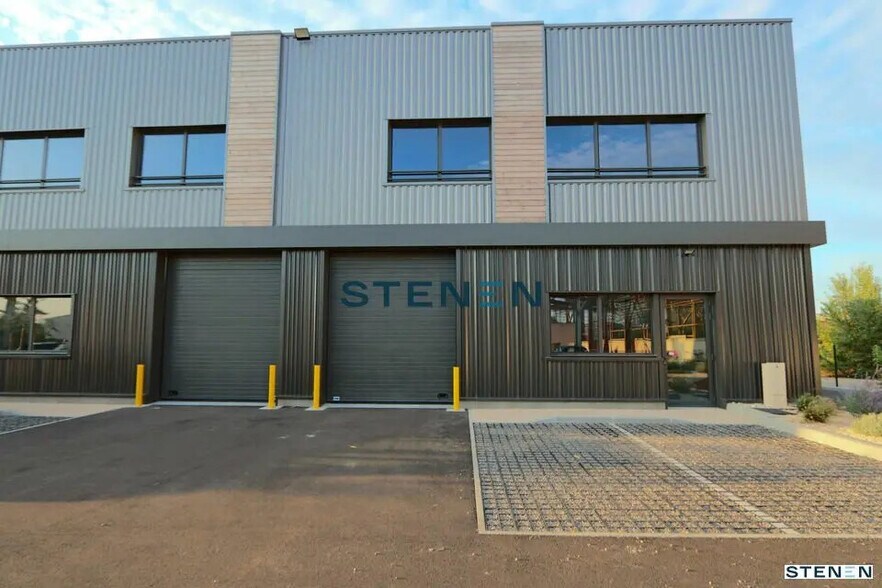 Local d’activités dans Avignon à louer - Photo de l’immeuble – Image 2 sur 9