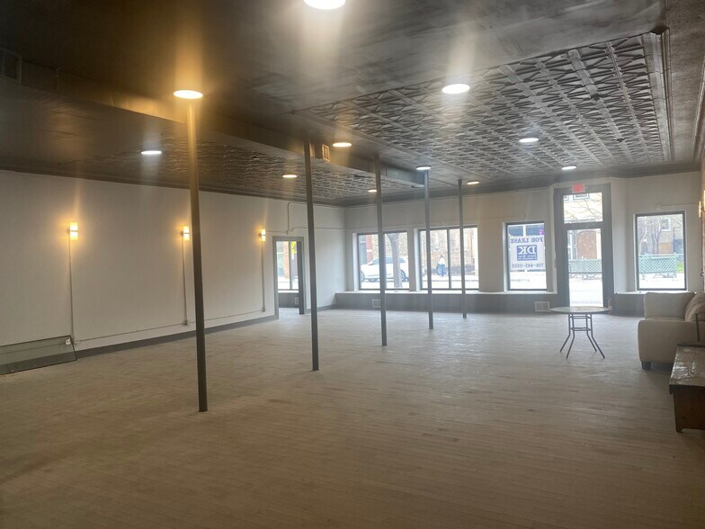 6212 Roosevelt Rd, Oak Park, IL à louer - Photo de l’immeuble – Image 3 sur 7