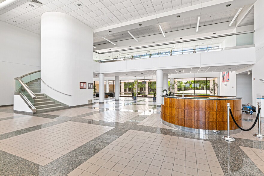 601 S Sanden Blvd, Wylie, TX à louer - Photo de l’immeuble – Image 3 sur 60