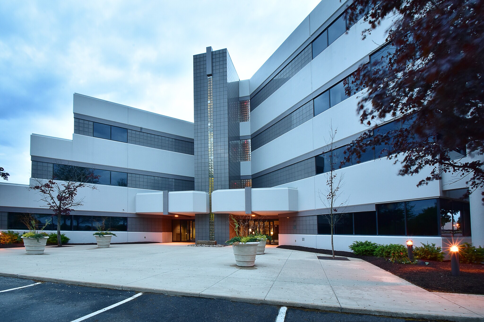 3560 W Market St, Akron, OH à louer Photo principale– Image 1 sur 5