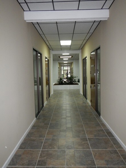 5830 Mount Moriah Rd, Memphis, TN à louer - Photo intérieure – Image 3 sur 3