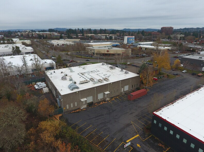 10799 SW Cascade Ave, Portland, OR à louer - Aérien – Image 2 sur 3