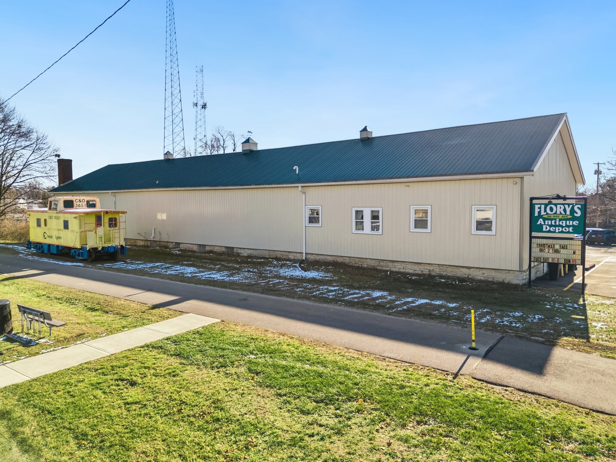 316 Hay Ave, Brookville, OH à vendre Photo de l’immeuble– Image 1 sur 23