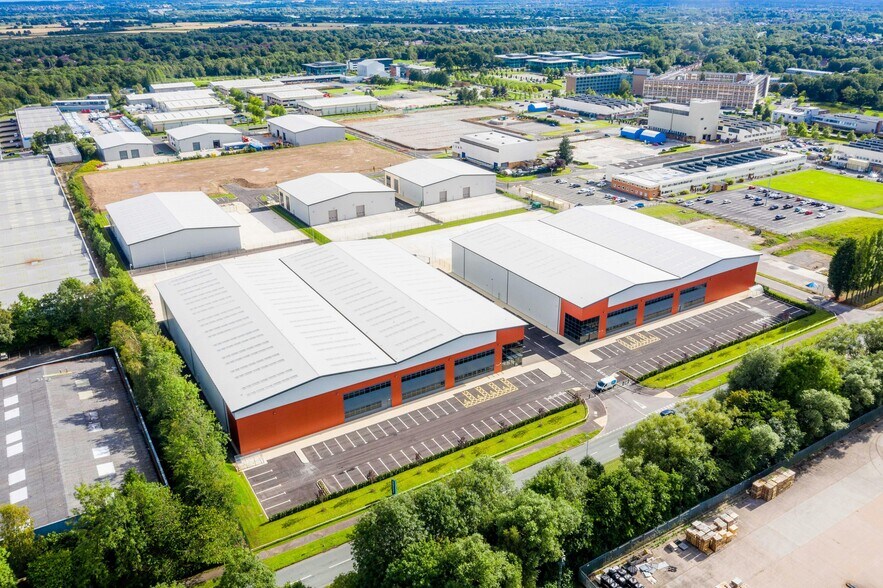 Unit 720 Daten Ave, Warrington à louer - Photo de l’immeuble – Image 2 sur 12