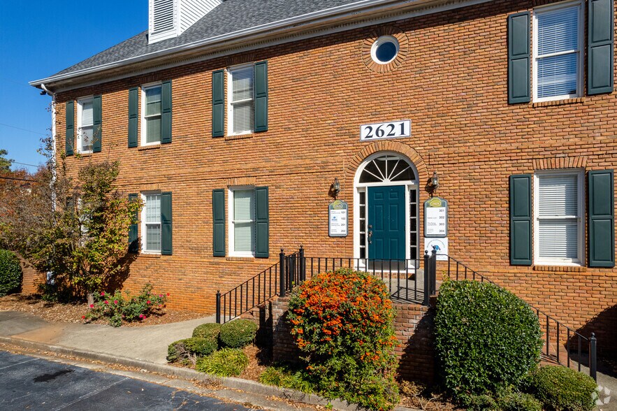 1855 Piedmont Rd, Marietta, GA à louer - Photo de l’immeuble – Image 3 sur 7