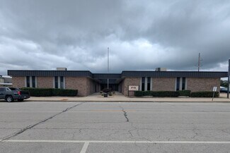 Plus de détails pour 123 N 15th St, Mattoon, IL - Bureau à vendre
