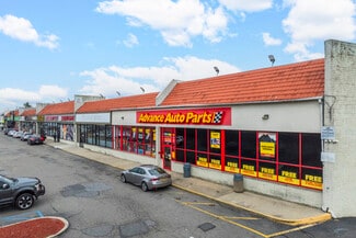 Plus de détails pour 687-721 N Broadway, Amityville, NY - Local commercial à louer