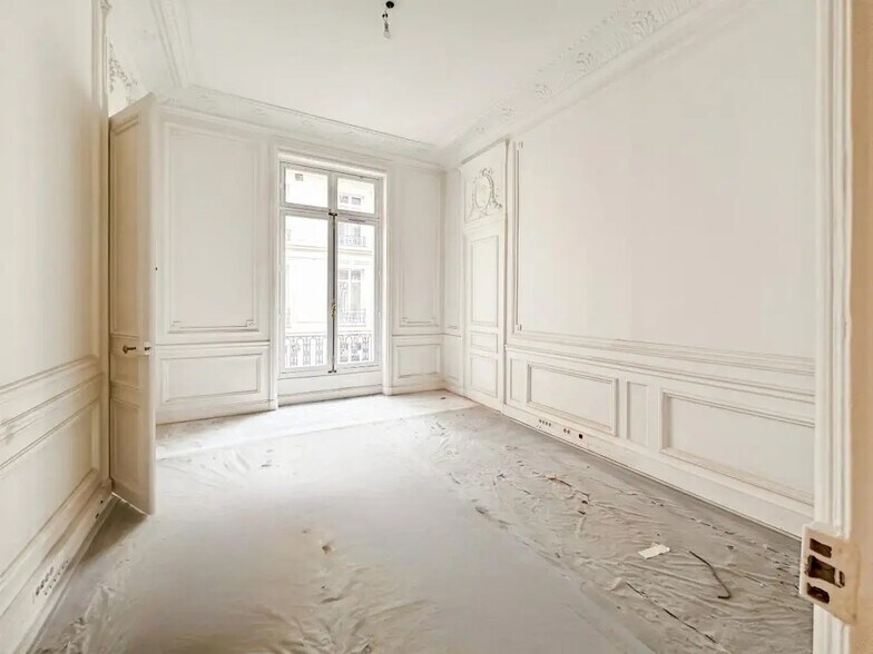 Bureau dans Paris à louer - Photo de l’immeuble – Image 3 sur 9