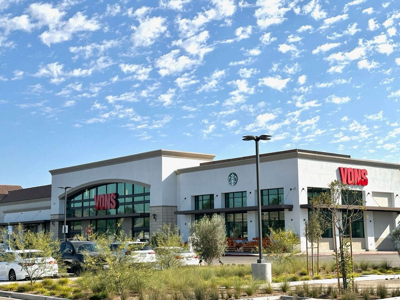 700-960 Arneill Rd, Camarillo, CA à louer Photo principale– Image 1 sur 22