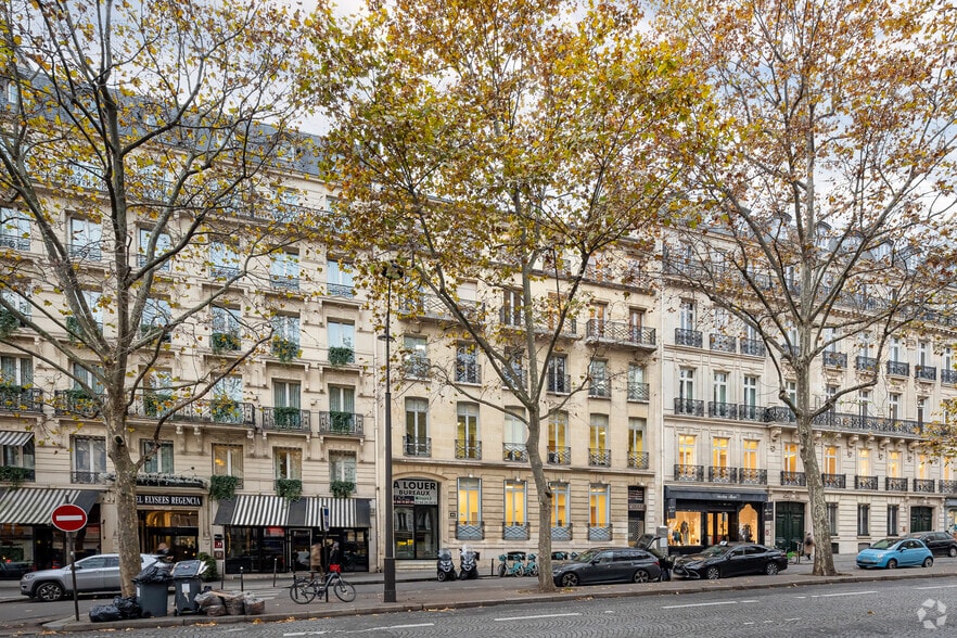 43 Avenue Marceau, Paris à louer - Photo de l’immeuble – Image 2 sur 5
