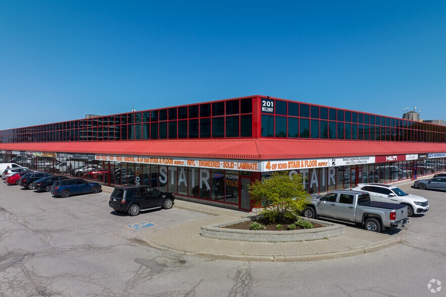 201 Millway Ave, Vaughan, ON à louer - Photo principale – Image 1 sur 4