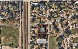 Plus de détails pour 928 N 3rd St, Conroe, TX - Logement à vendre