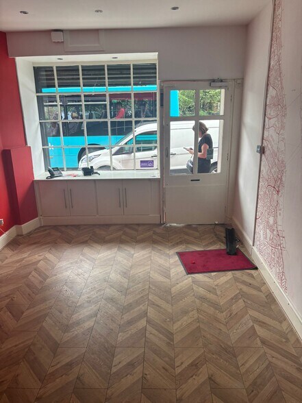 477 Rice Ln, Liverpool à louer - Photo intérieure – Image 3 sur 8