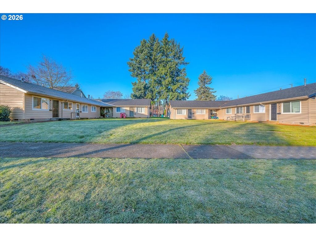 8309-8329 N Dwight Ave, Portland, OR à vendre Photo de l’immeuble– Image 1 sur 16