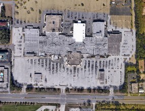 1700 W International Speedway Blvd, Daytona Beach, FL - Vue aérienne  vue de carte - Image1