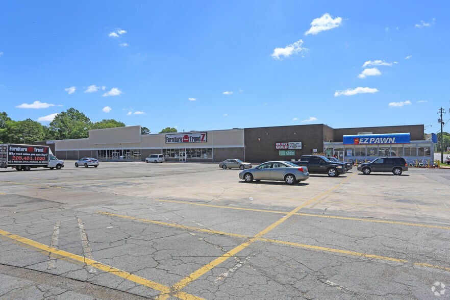 40 Phillips Dr, Midfield, AL à vendre - Photo principale – Image 1 sur 2